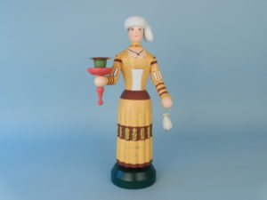 Edeldame (mit Kerzenhalter)