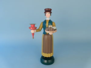 Huthausfrau (mit Kerzenhalter)